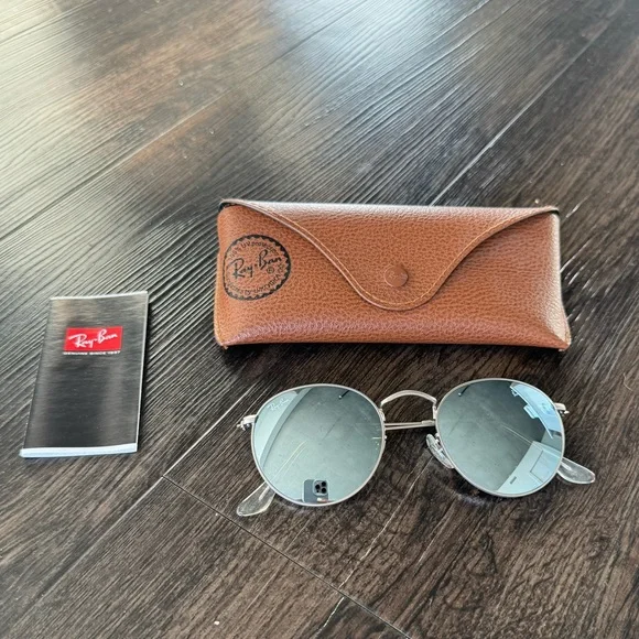 RAY BAN ROUND FLASH SUNGLASSES. RB 3447 019. Ray-Ban Round Metal RB3447 019/30 Silver Sunglasses - eye-oo.com main image 4